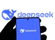 Deepseek, sebuah perusahaan AI Tiongkok yang berbasis di Hangzhou, didirikan pada tahun 2023 oleh Liang Wenfeng.